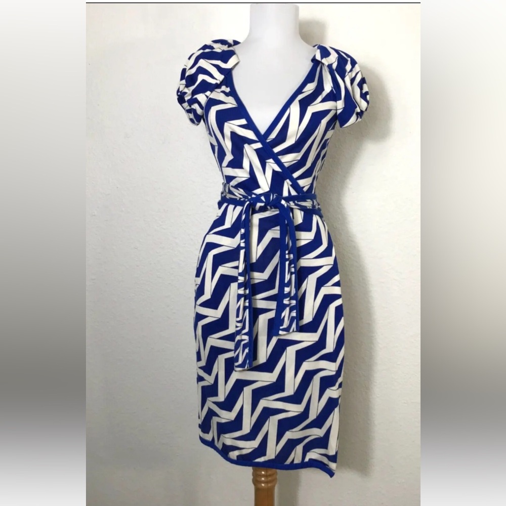 Women’s Diane Von Furstenburg “Betsy” silk wrap dress
